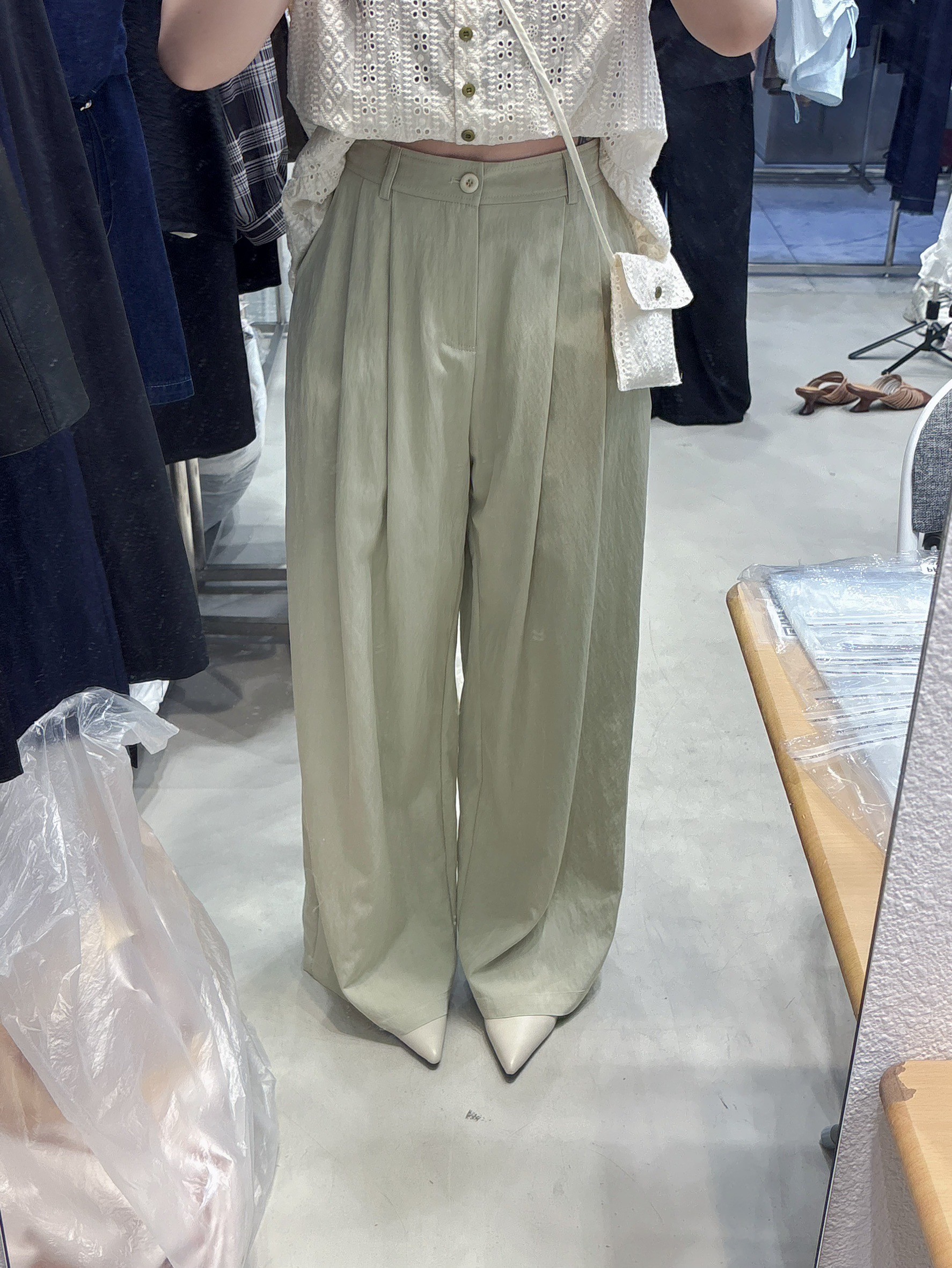 LINE_ALBUM_（一）hotplace_250505_15