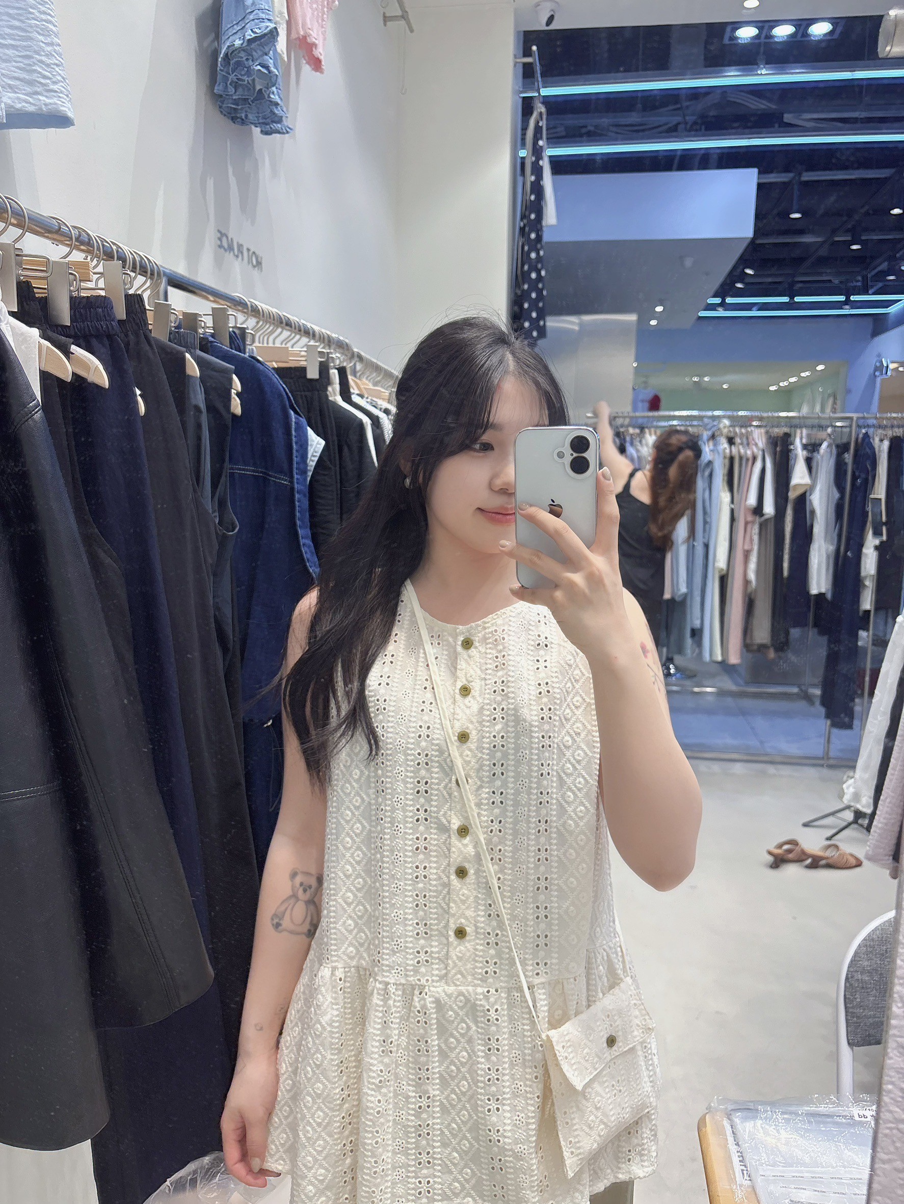 LINE_ALBUM_（一）hotplace_250505_19
