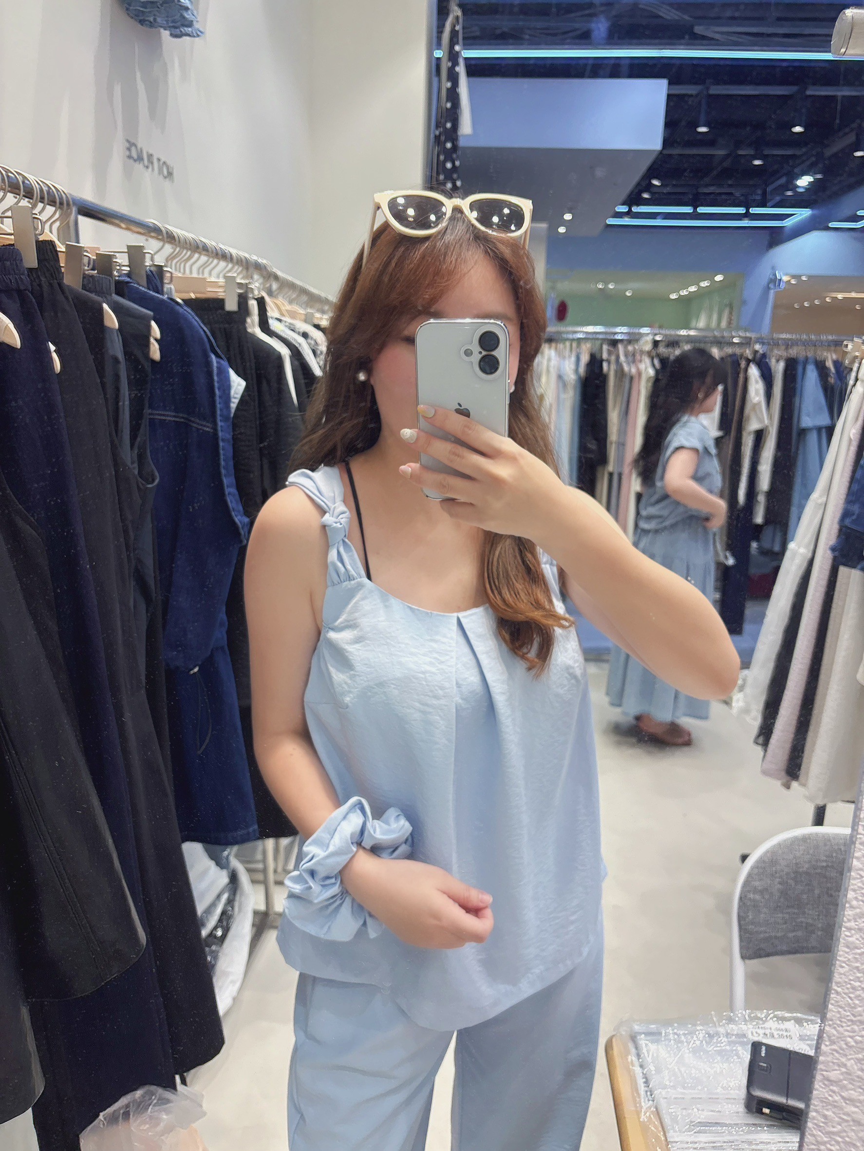 LINE_ALBUM_（一）hotplace_250505_30