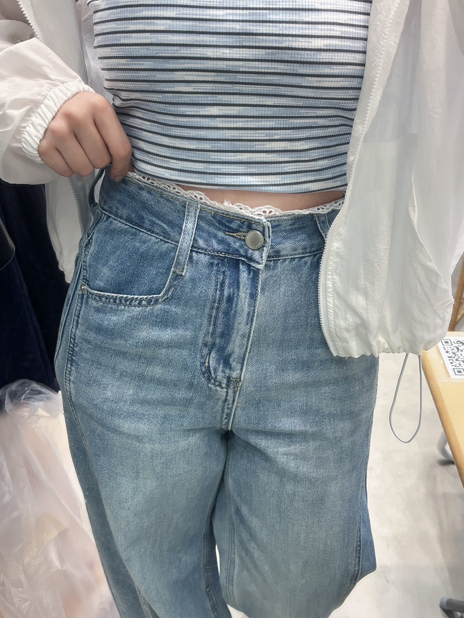 LINE_ALBUM_（一）hotplace_250505_45