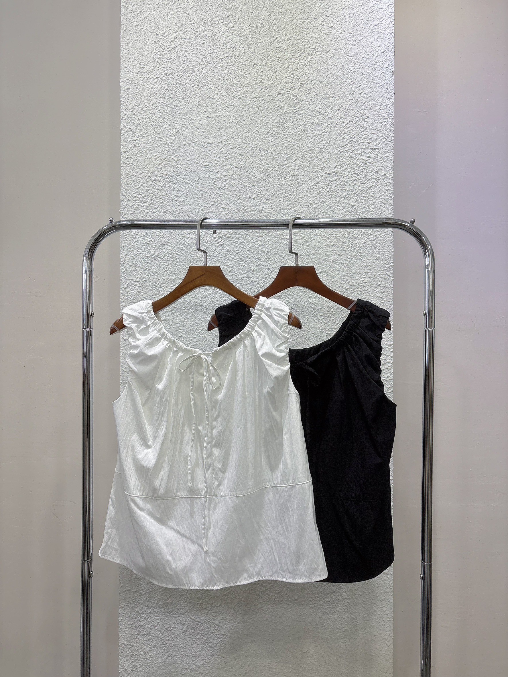 LINE_ALBUM_平拍照_250619_256