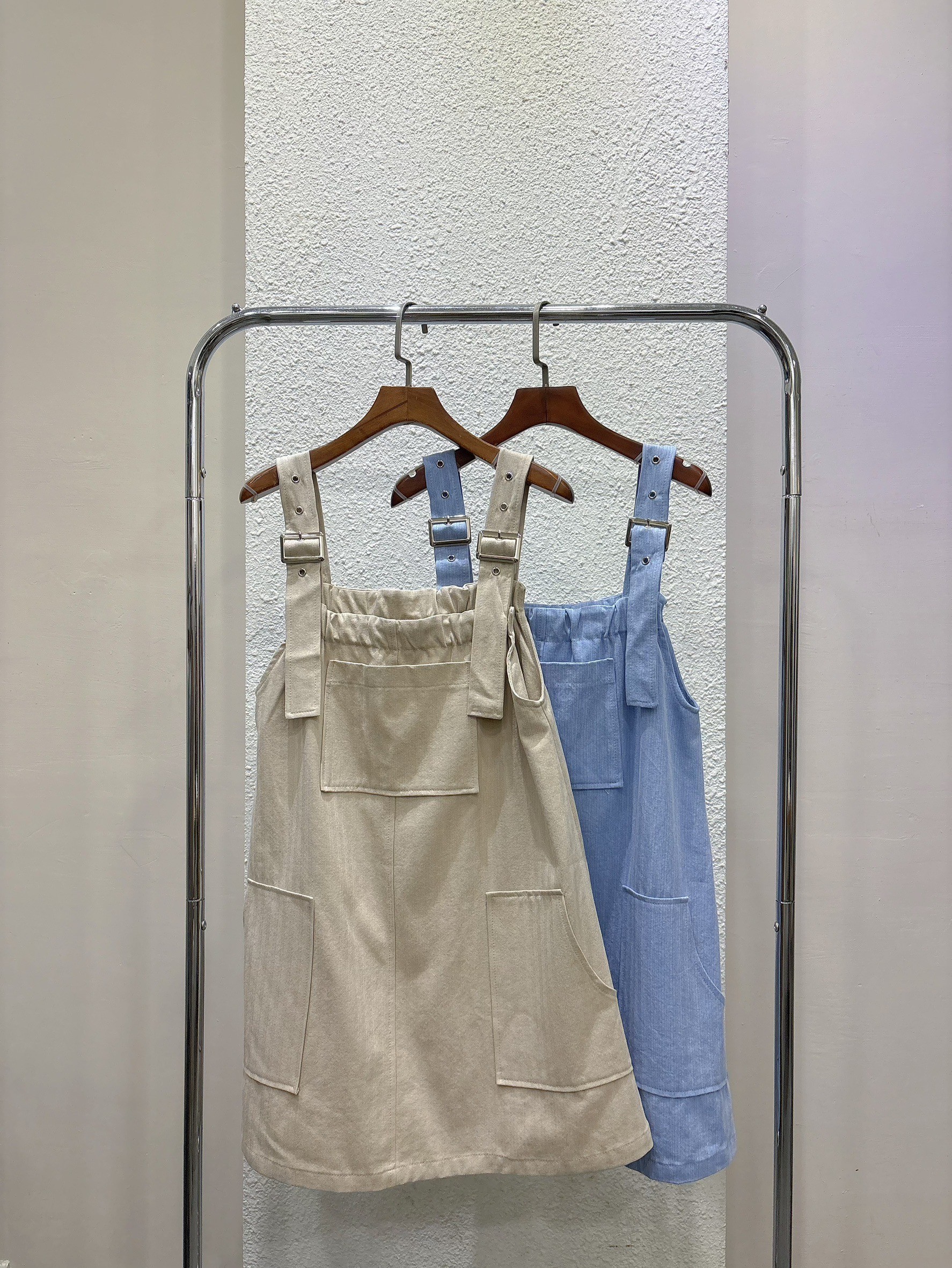 LINE_ALBUM_平拍照_250619_297