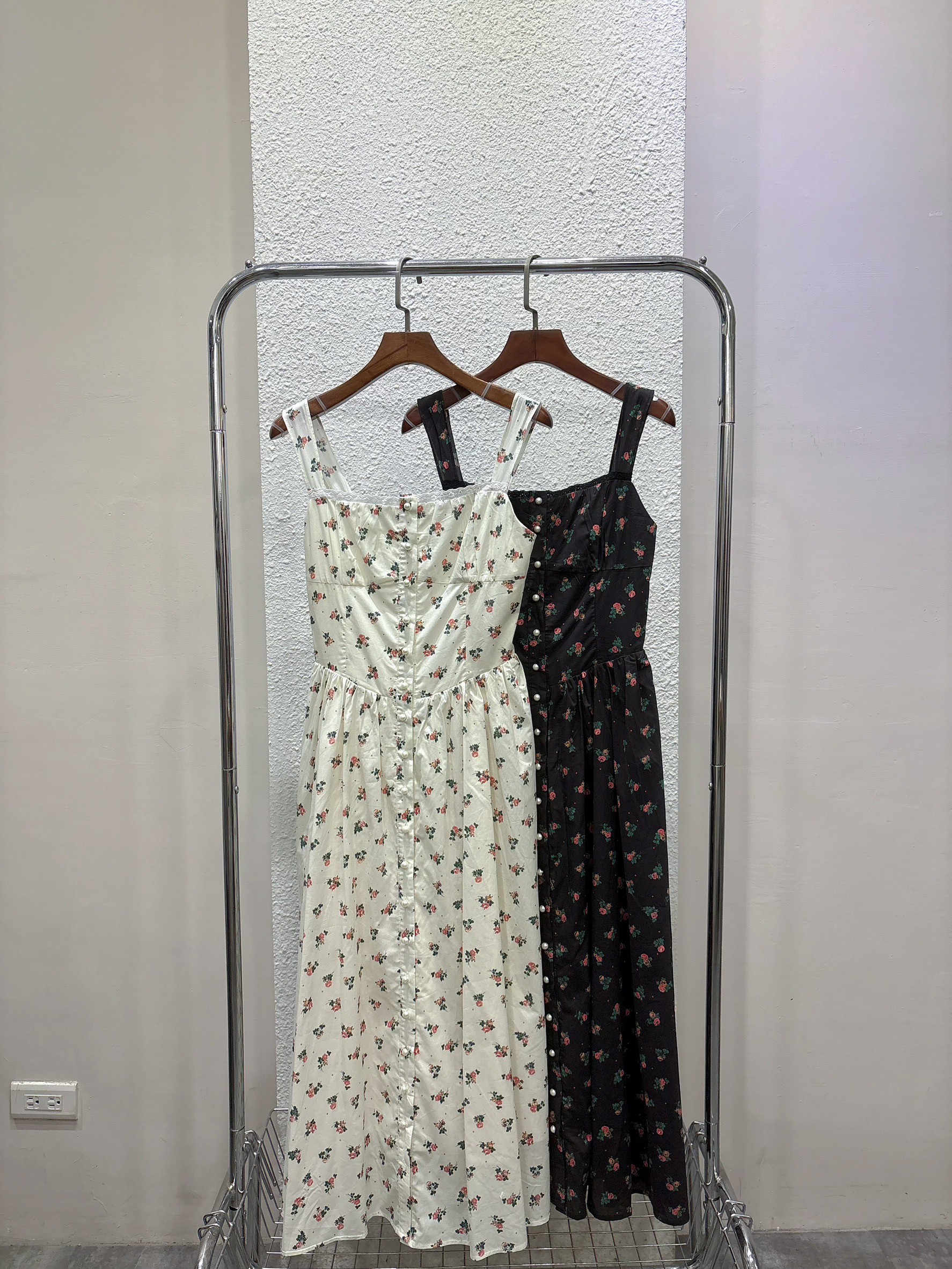 LINE_ALBUM_平拍照_250620_279
