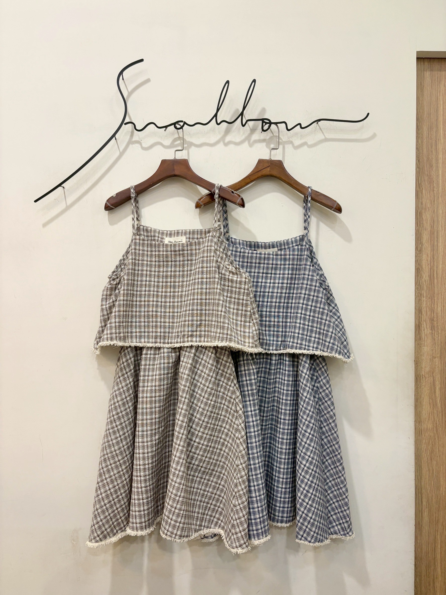 LINE_ALBUM_平拍照_250620_284