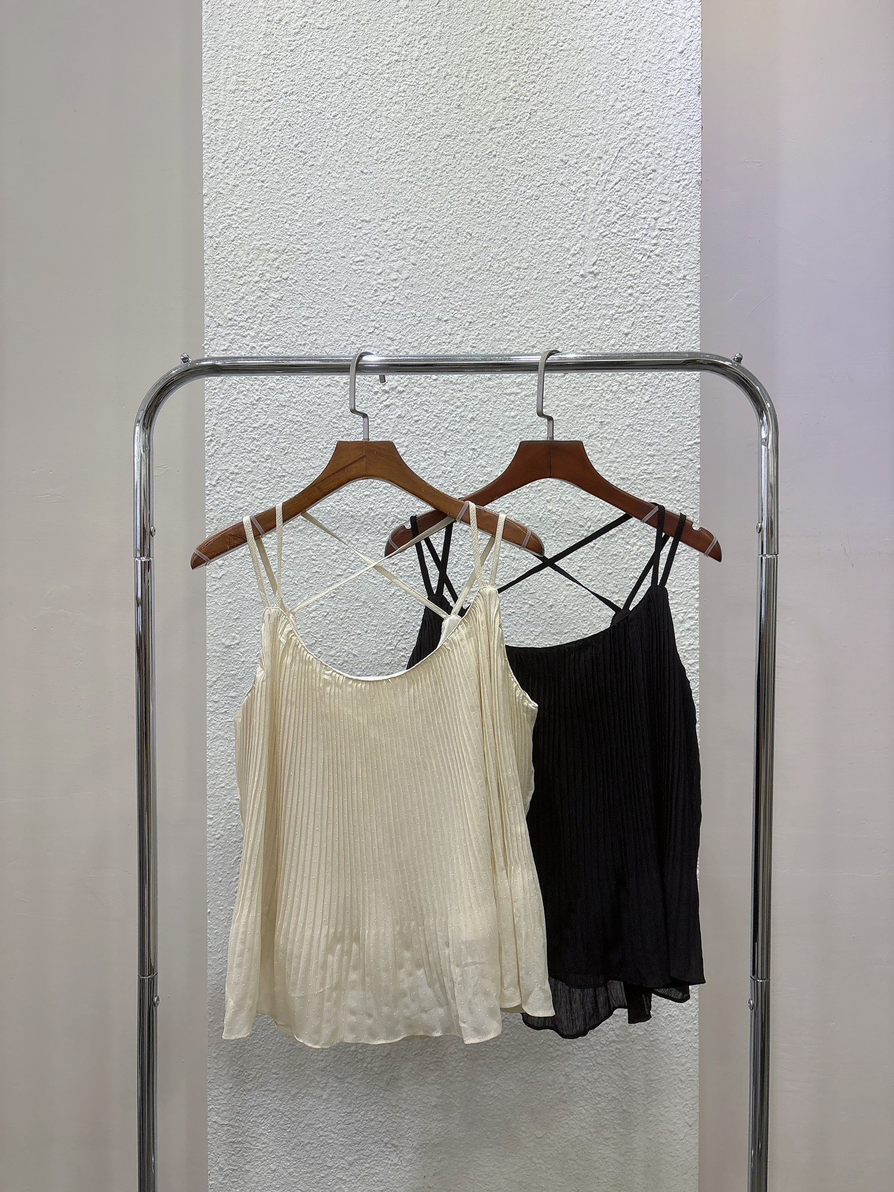LINE_ALBUM_平拍照_250620_260