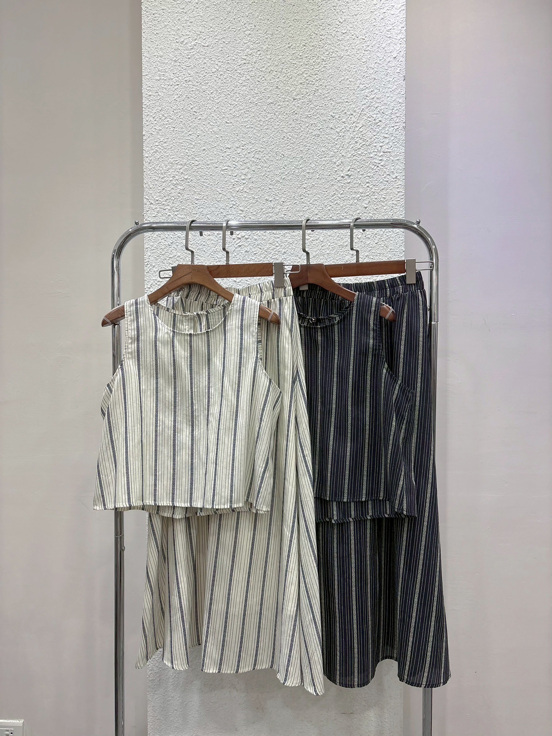 LINE_ALBUM_平拍照_250620_276