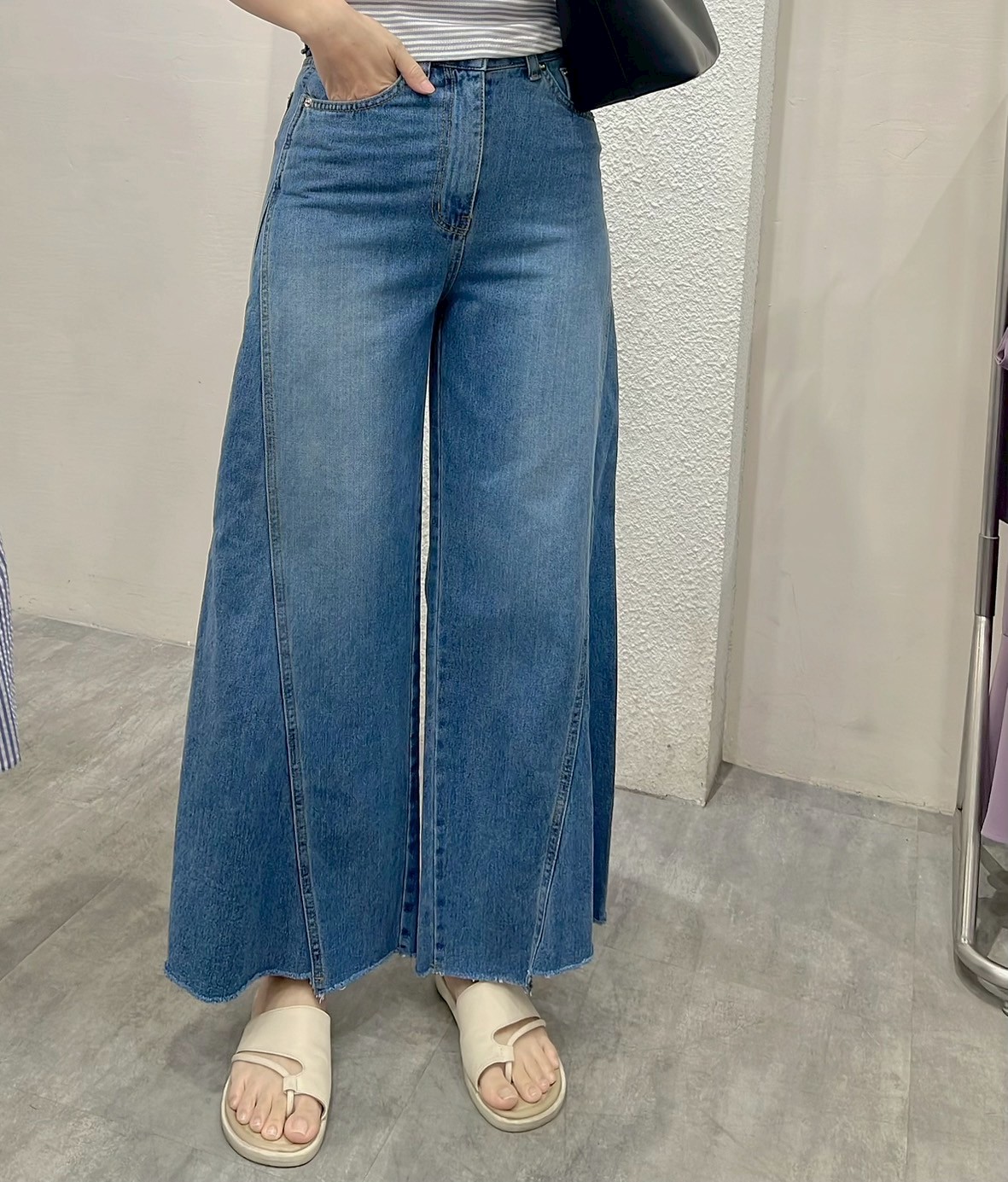 LINE_ALBUM_74（店直播）_250707_60