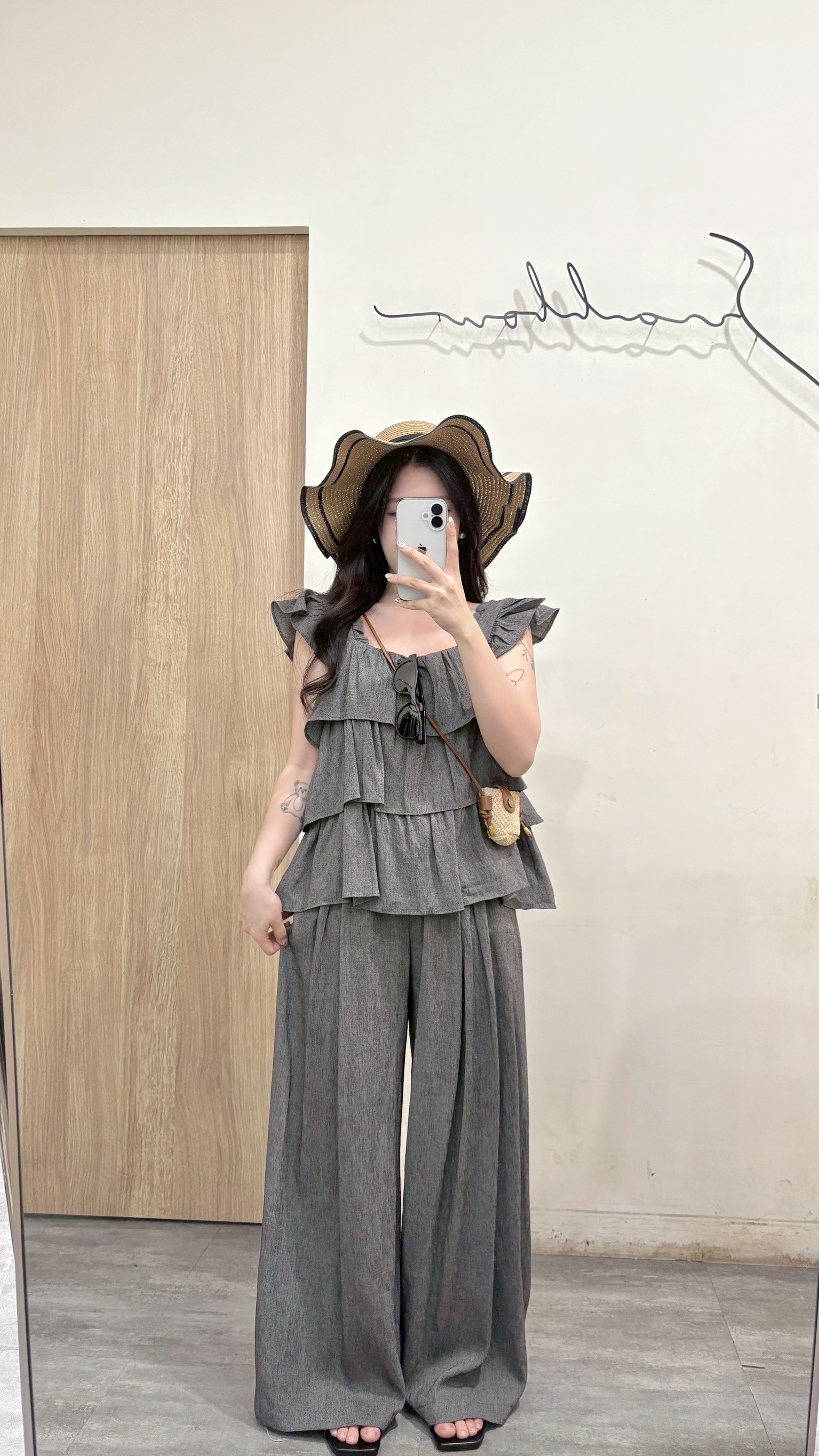 LINE_ALBUM_74（店直播）_250711_17