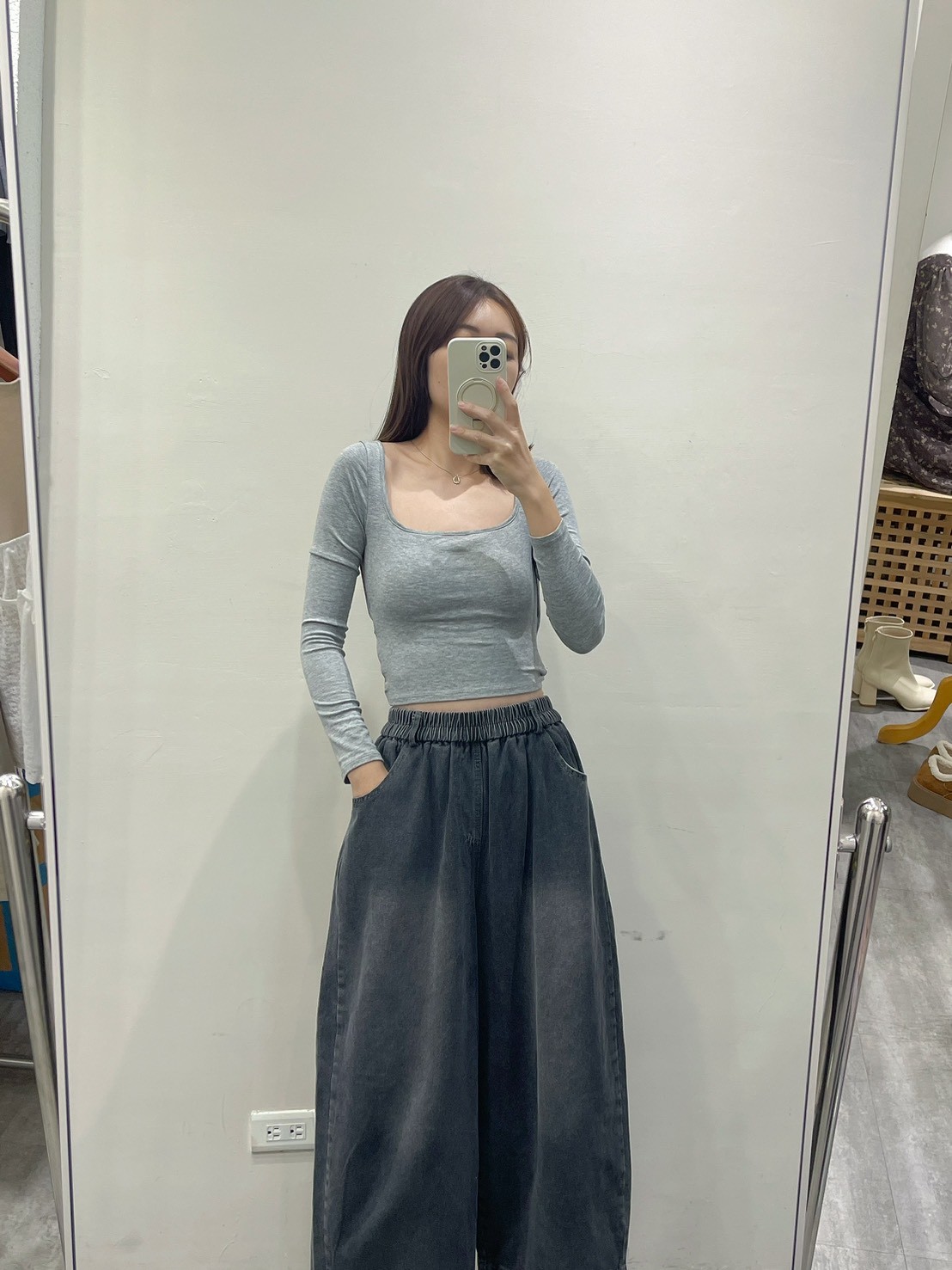 LINE_ALBUM_10.16直播_251020_92