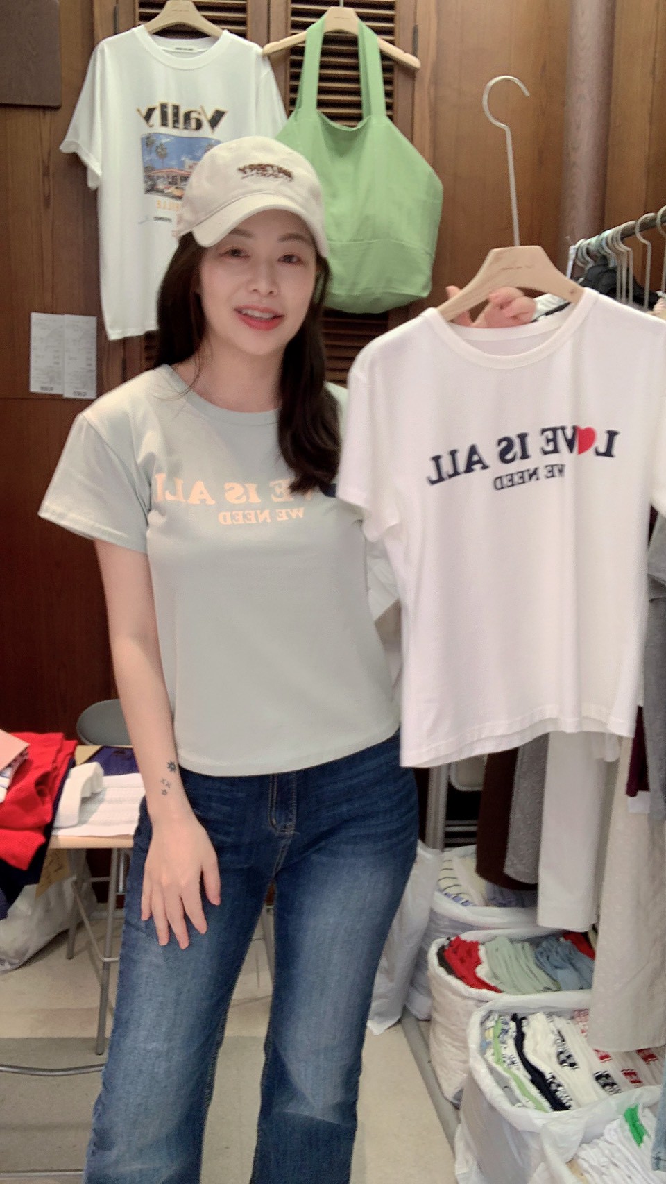 LINE_ALBUM_611-1_260611_50