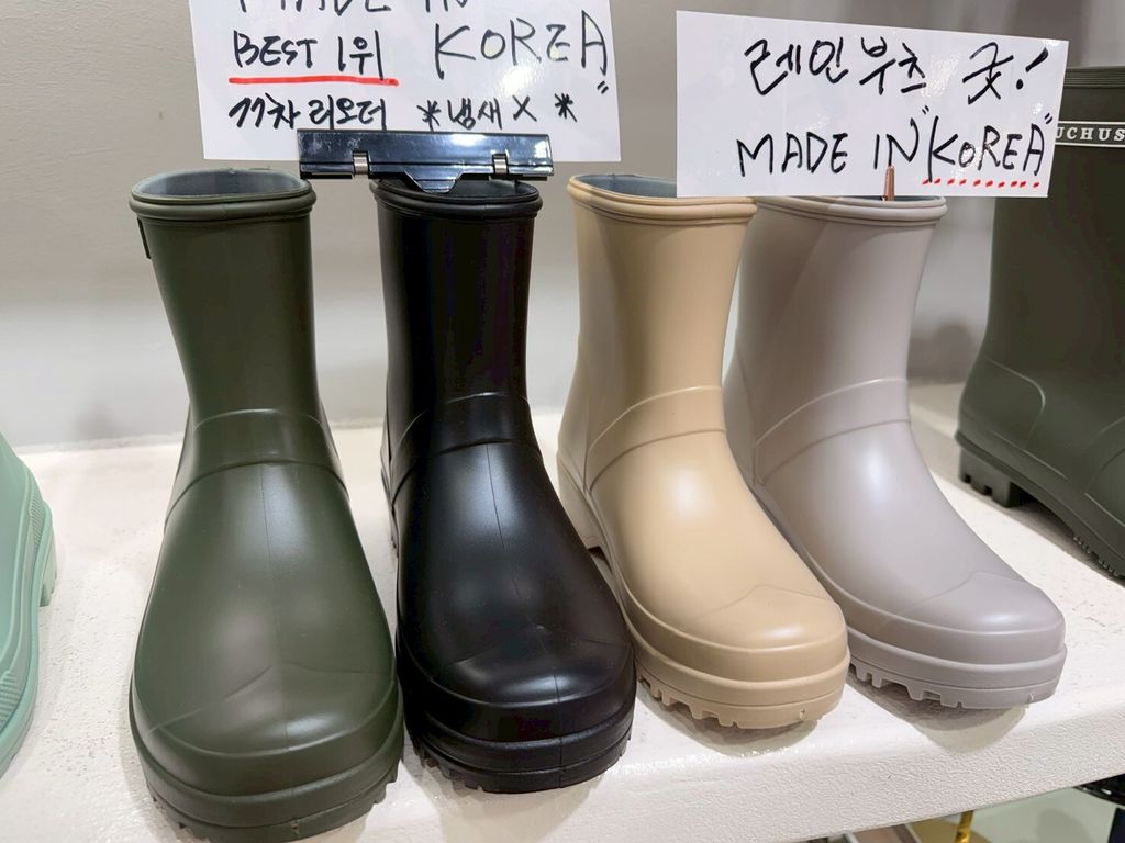 LINE_ALBUM_鞋_260612_66