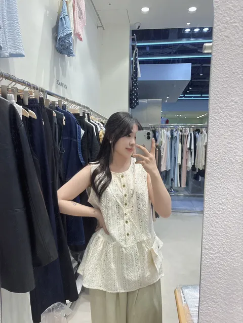 LINE_ALBUM_（一）hotplace_250505_20