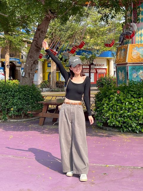 LINE_ALBUM_10.16直播_251020_85