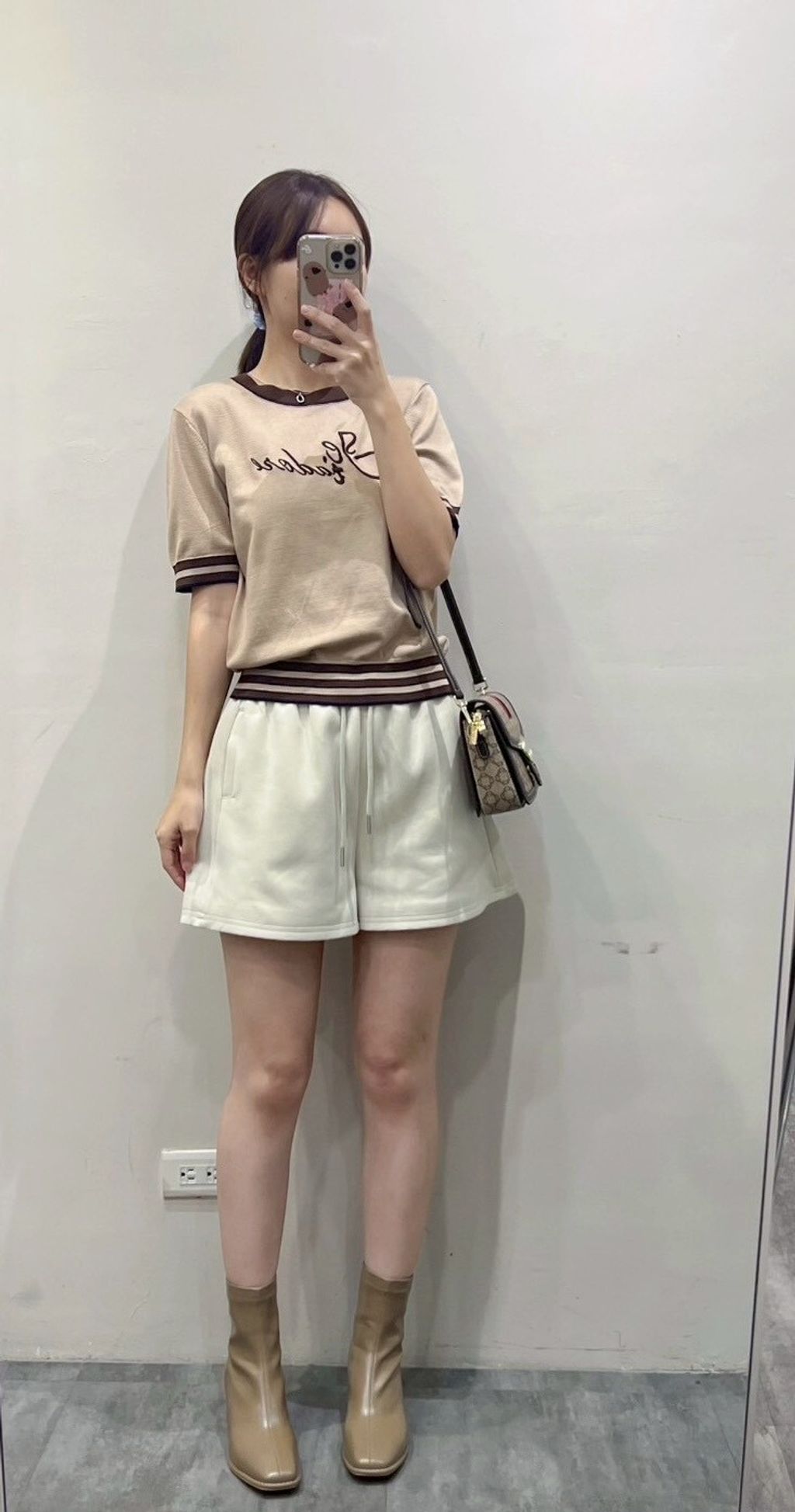 LINE_ALBUM_10.16直播_251020_71