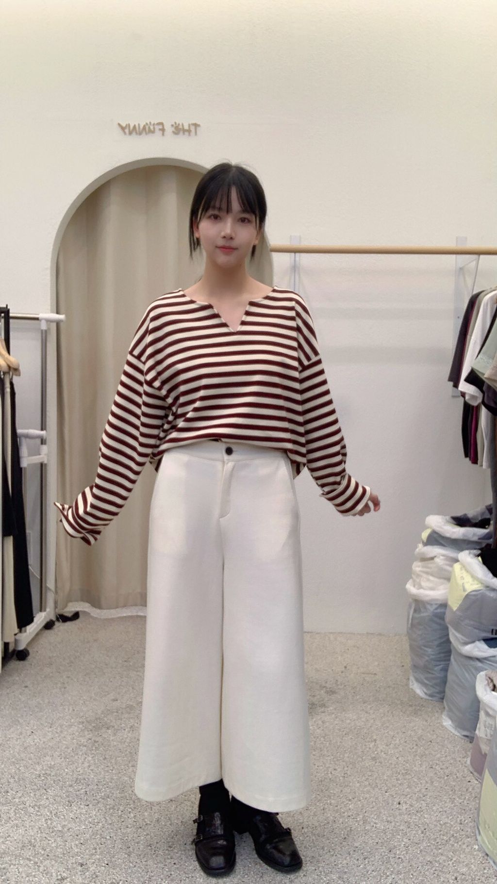 LINE_ALBUM_韓國D3-2_251029_21