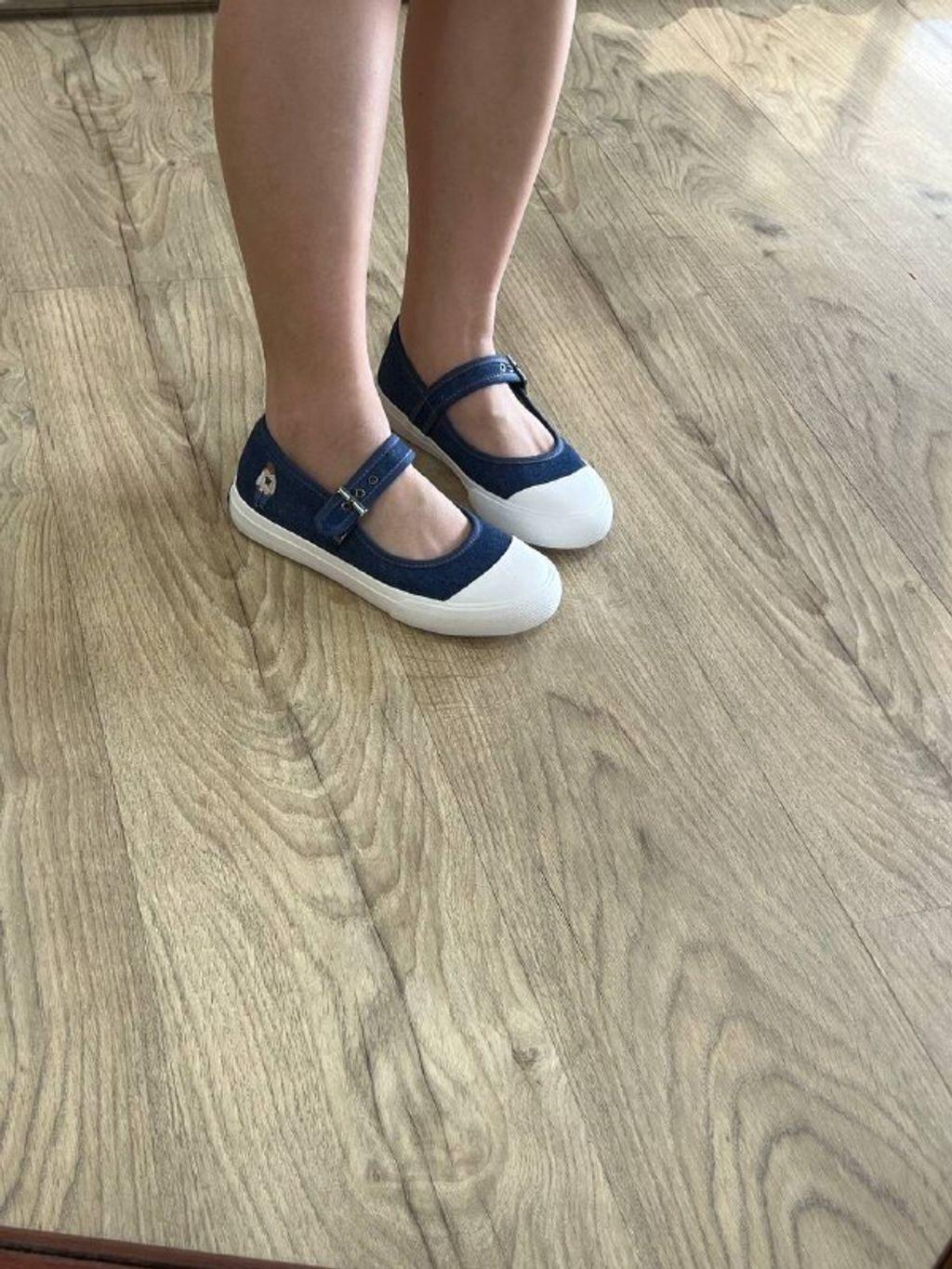 d7bf2e84-dbf2-41ad-a433-e804caa16658