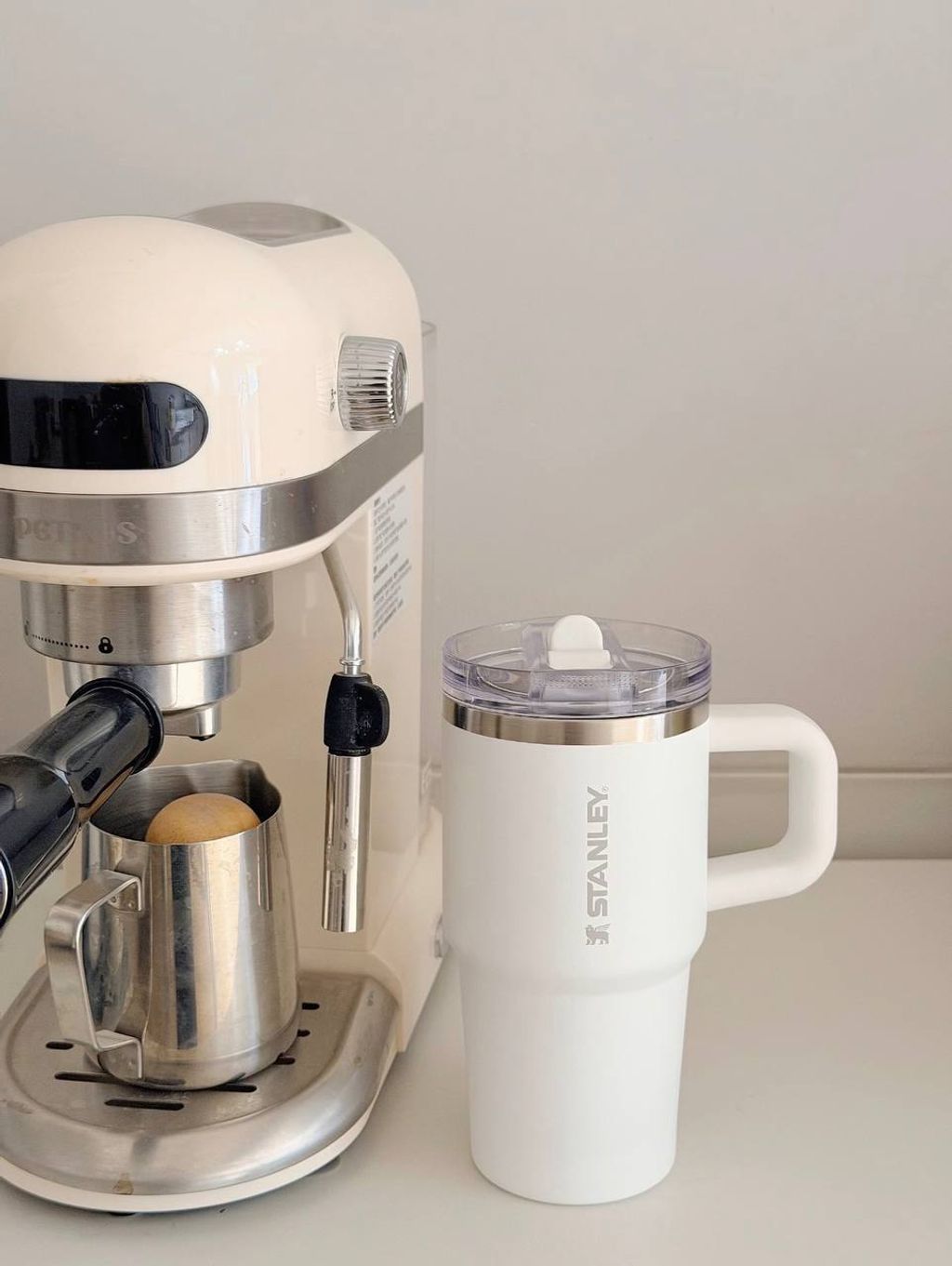 7c6ea0ea-c0f8-432d-a406-0a7381d543aa