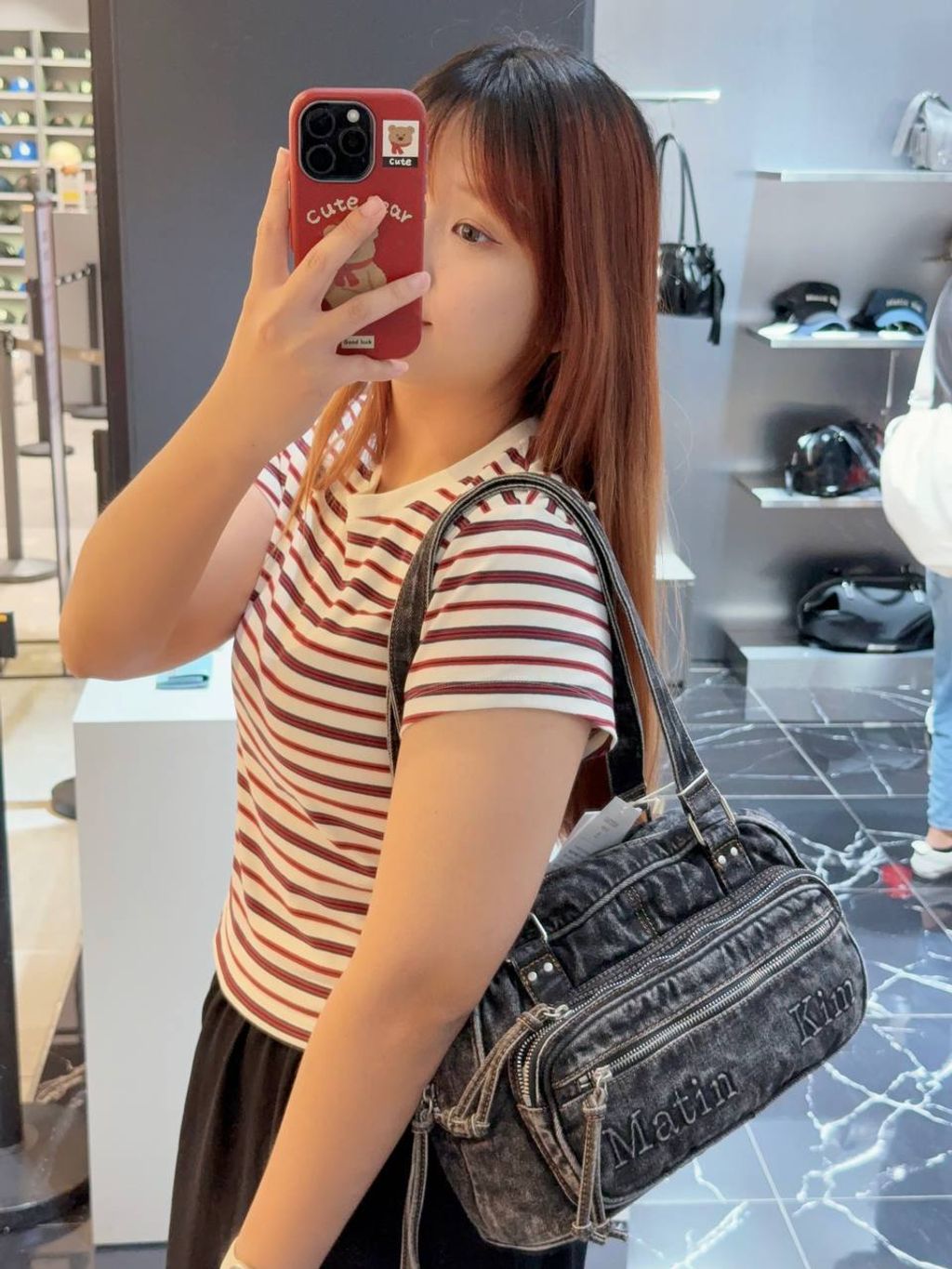 e2014943-1f9a-426c-ac39-ed895136f819
