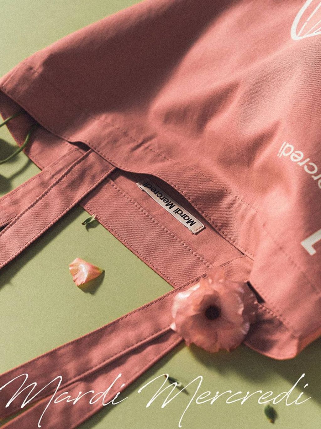 d0778cf2-afd2-4a52-a8ac-4b5591be80a9