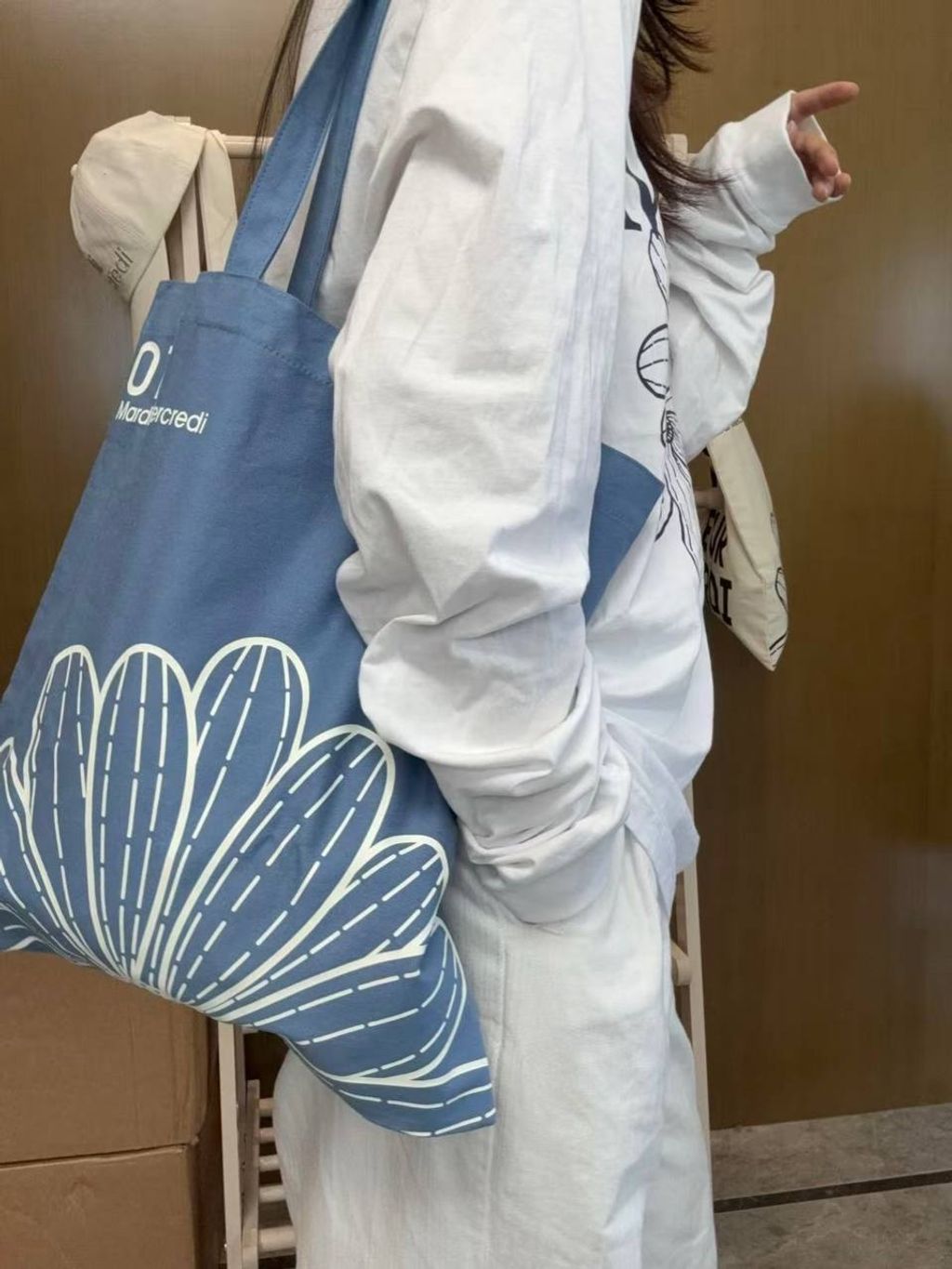 f0606aae-34c5-4f0f-80de-aeddb611e698