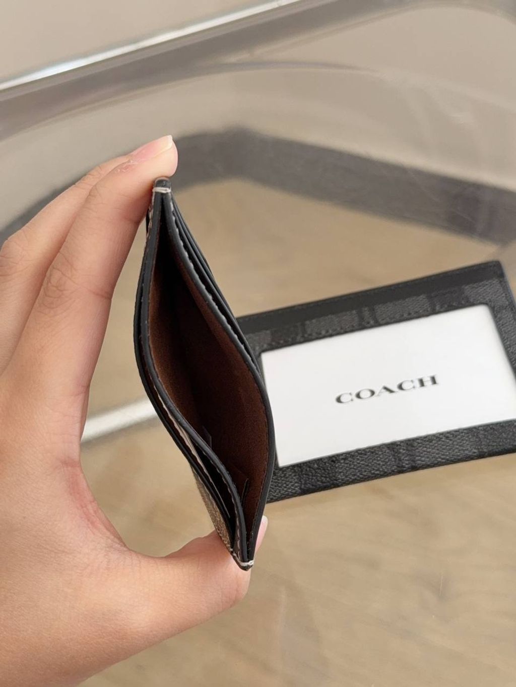 ee0e9f16-2acf-4fbb-86cc-d138357d8f20