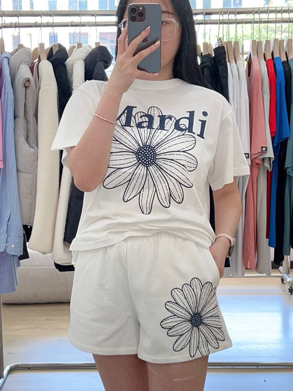 9d237b80-6319-4cb7-bc43-81a8b3ab2bf8