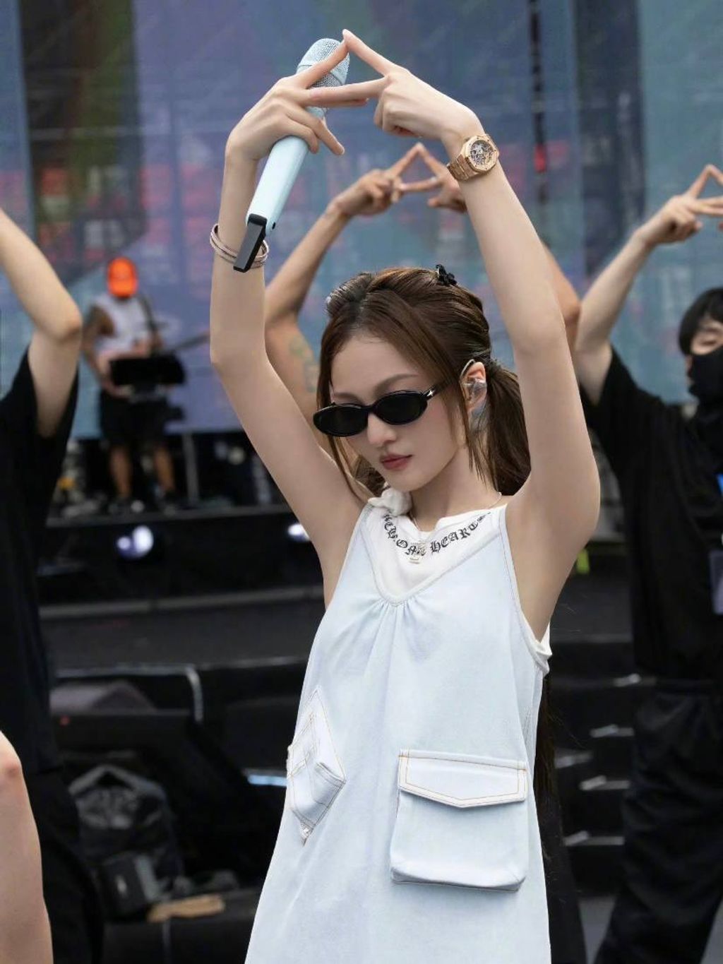 f6c989cc-e34b-49e6-9387-561b8083608f