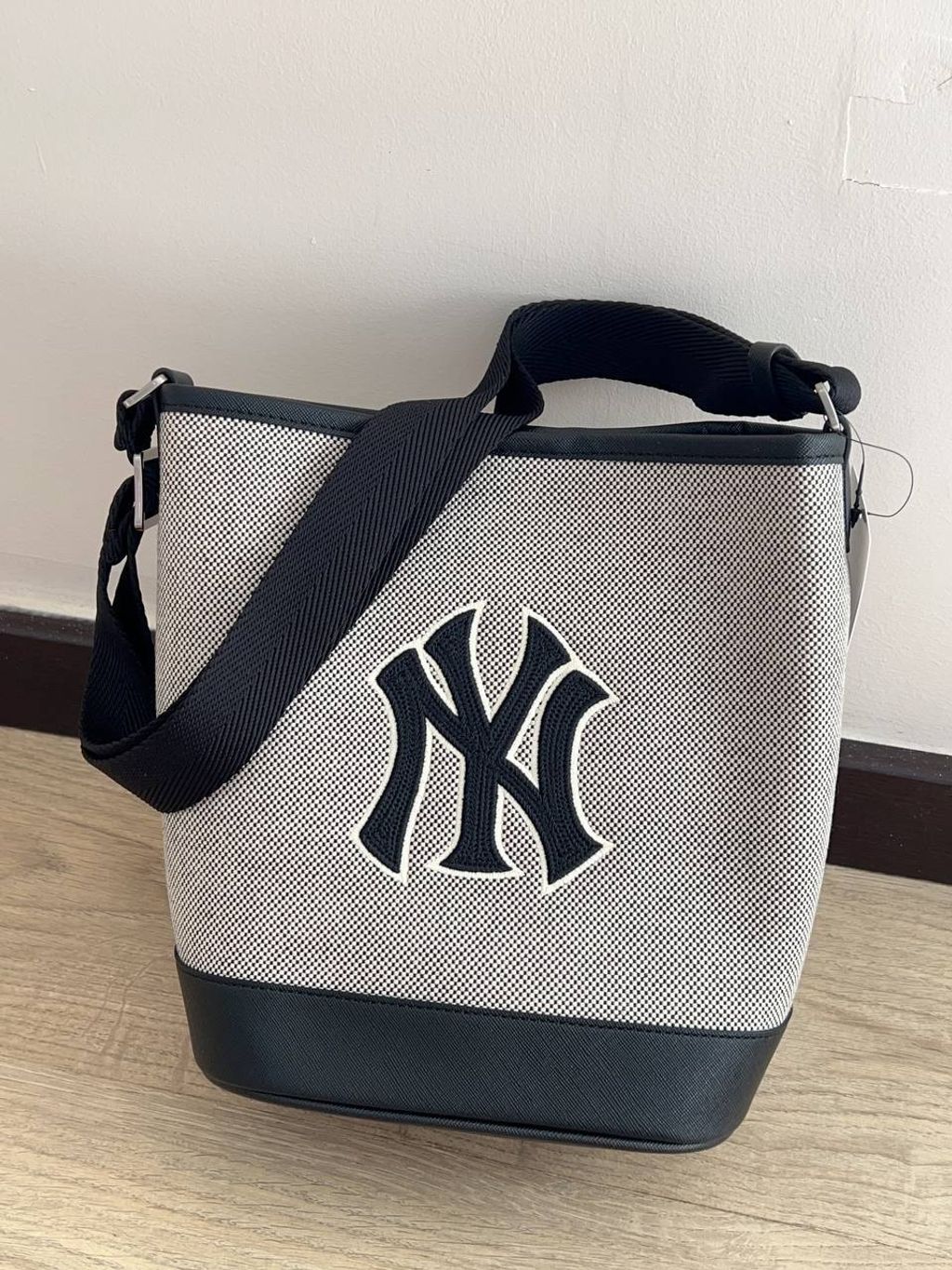 306c767d-a4d5-4a4f-ad45-590583b64ecd