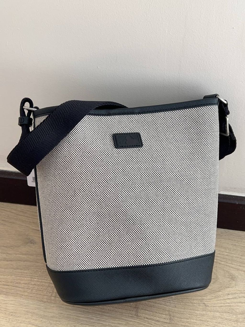 8e70ac18-333d-4da5-8b2f-8d4c65103537