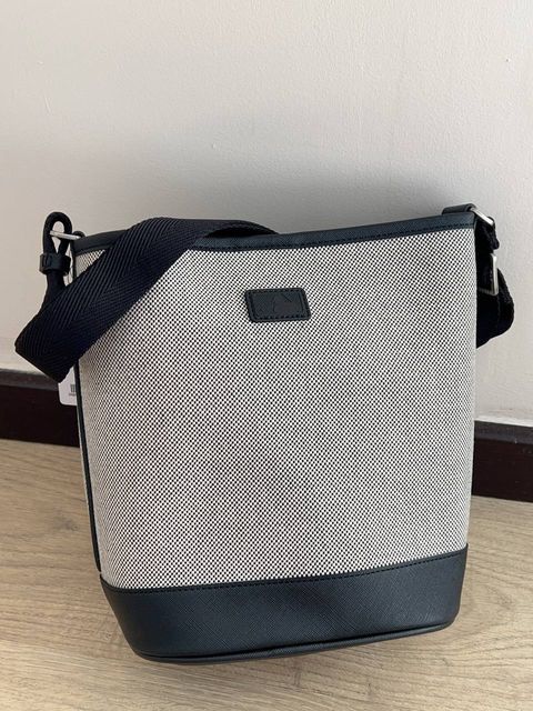 8e70ac18-333d-4da5-8b2f-8d4c65103537