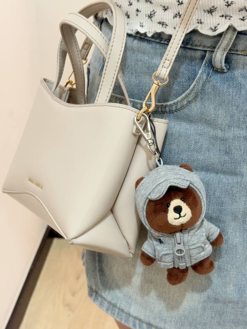 dccd489d-8197-4ec9-8c6e-158af21bb4b3