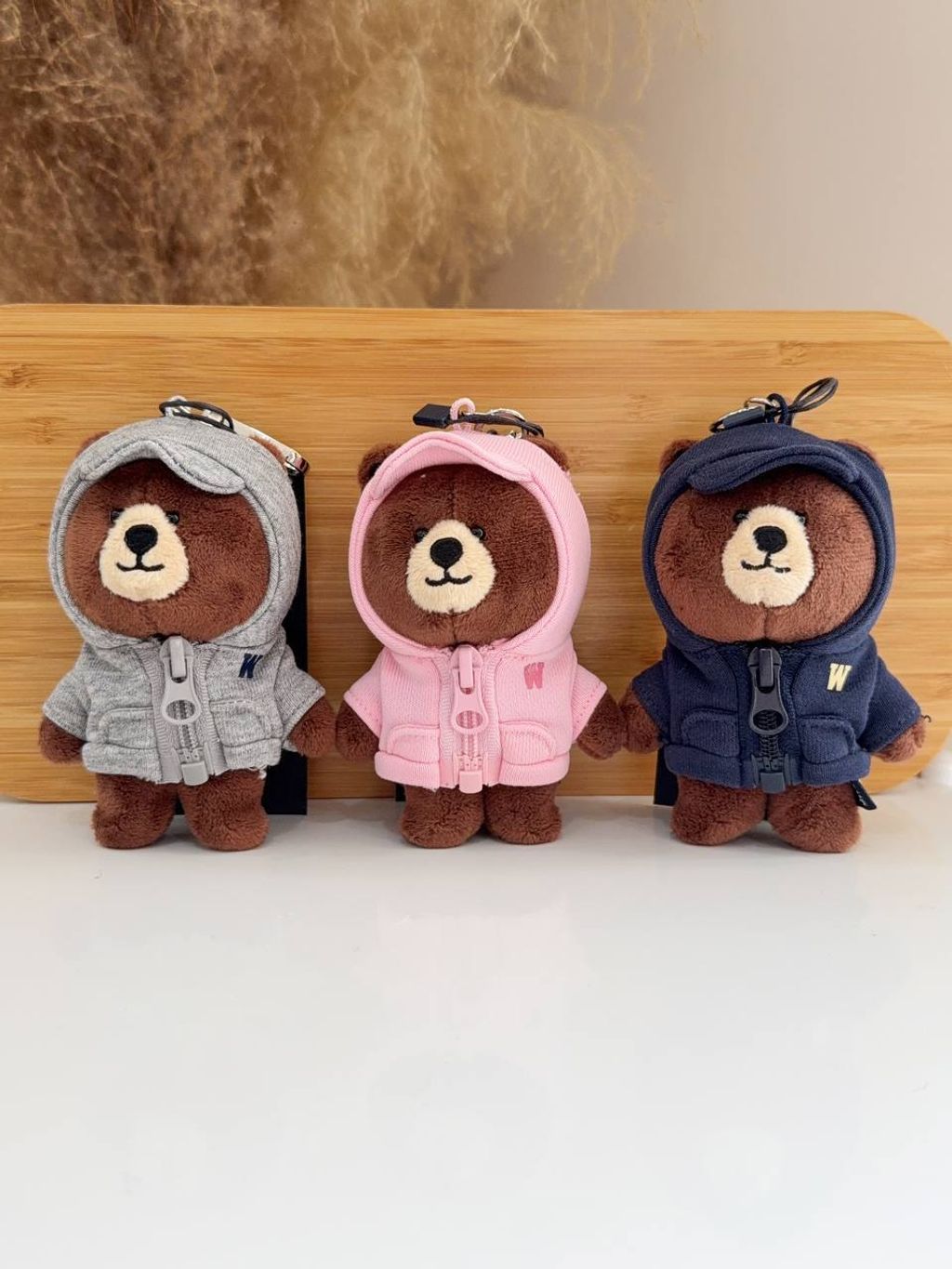 f981bdff-98bb-428d-8dfa-683e5e329d13