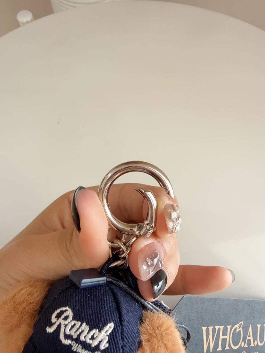 e8b4190a-4866-45f3-bcac-7cfd3e51ee76