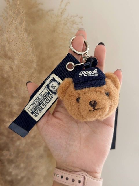 18230408-dd12-4ed1-9945-8e8dd2013e33