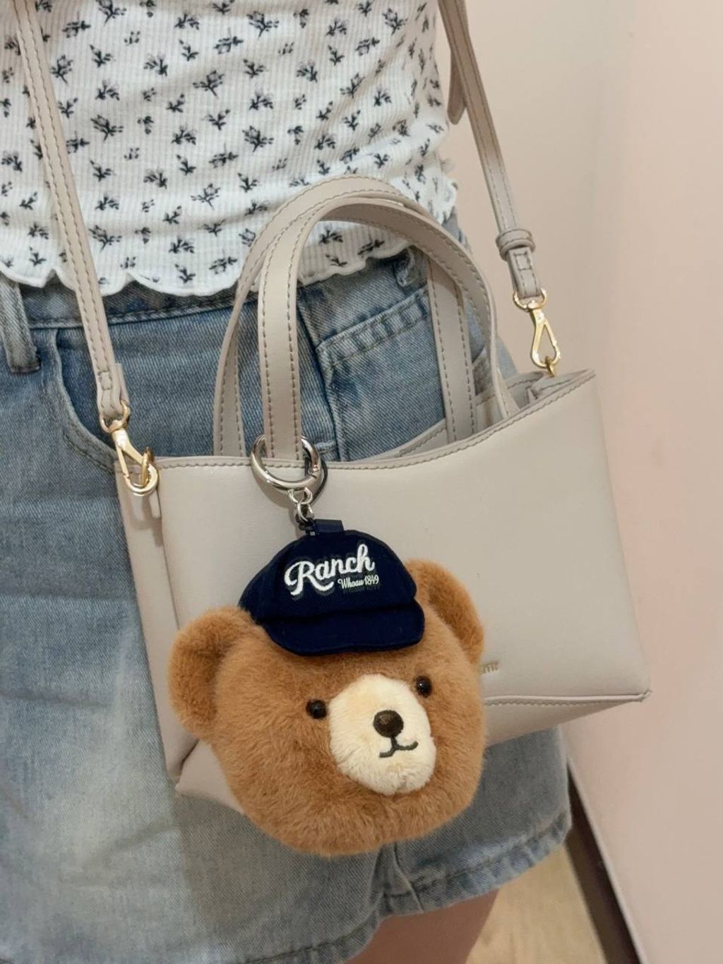 a0838479-7cdc-495f-8f3b-04e028ac1f79