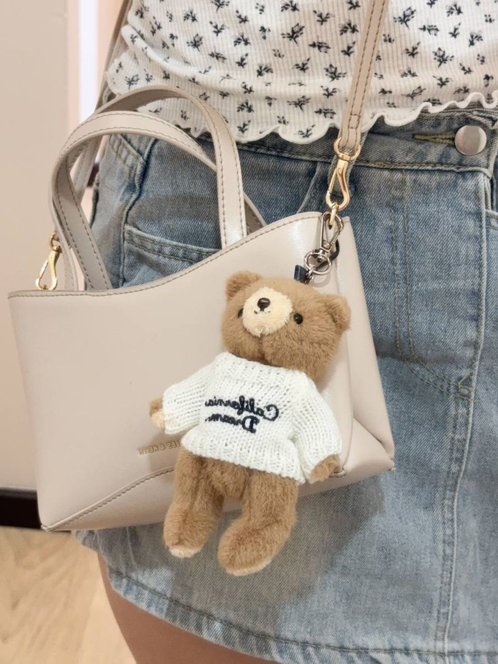 ec63adfa-564f-4076-b890-dc984f23d73a