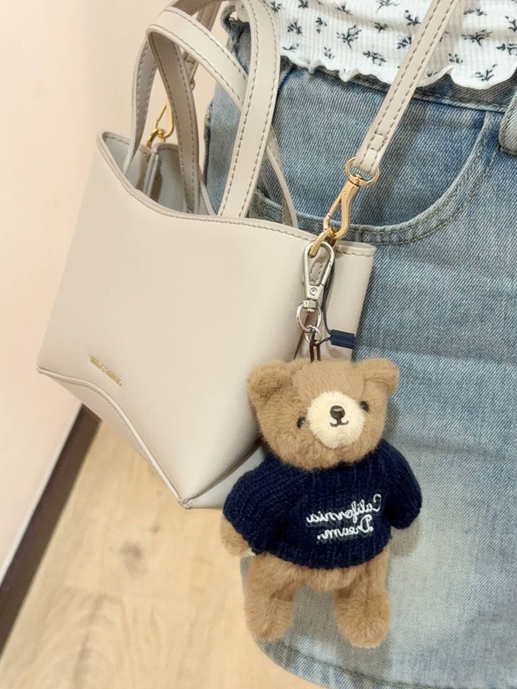 e57bf4f5-6c72-40ab-b28e-31ee93f5da91