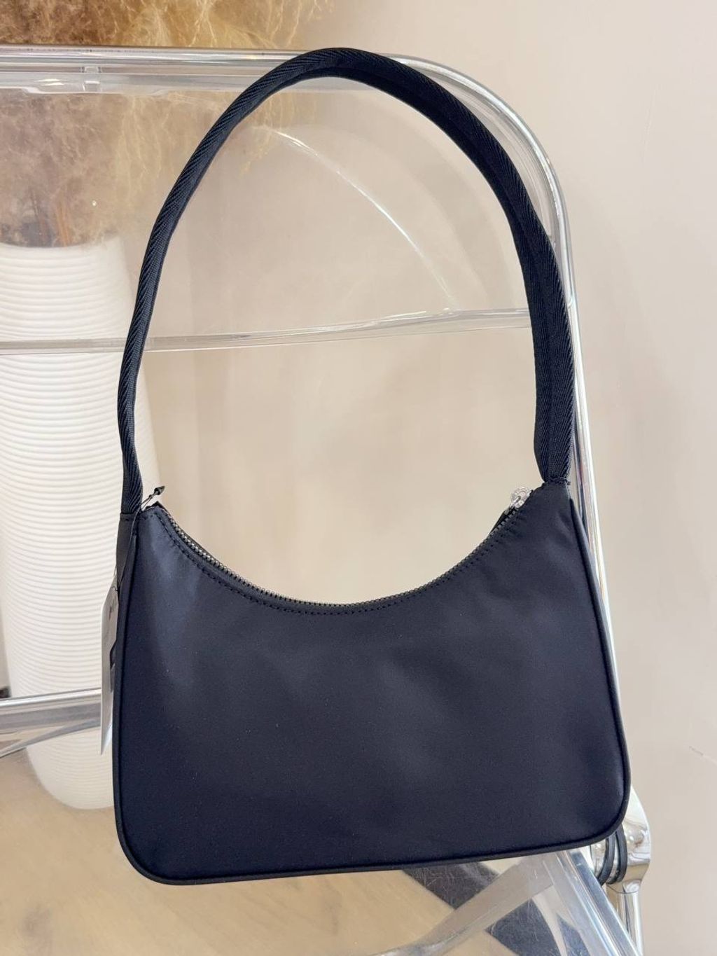 73377035-dab9-49c1-bb93-f57bb448f980