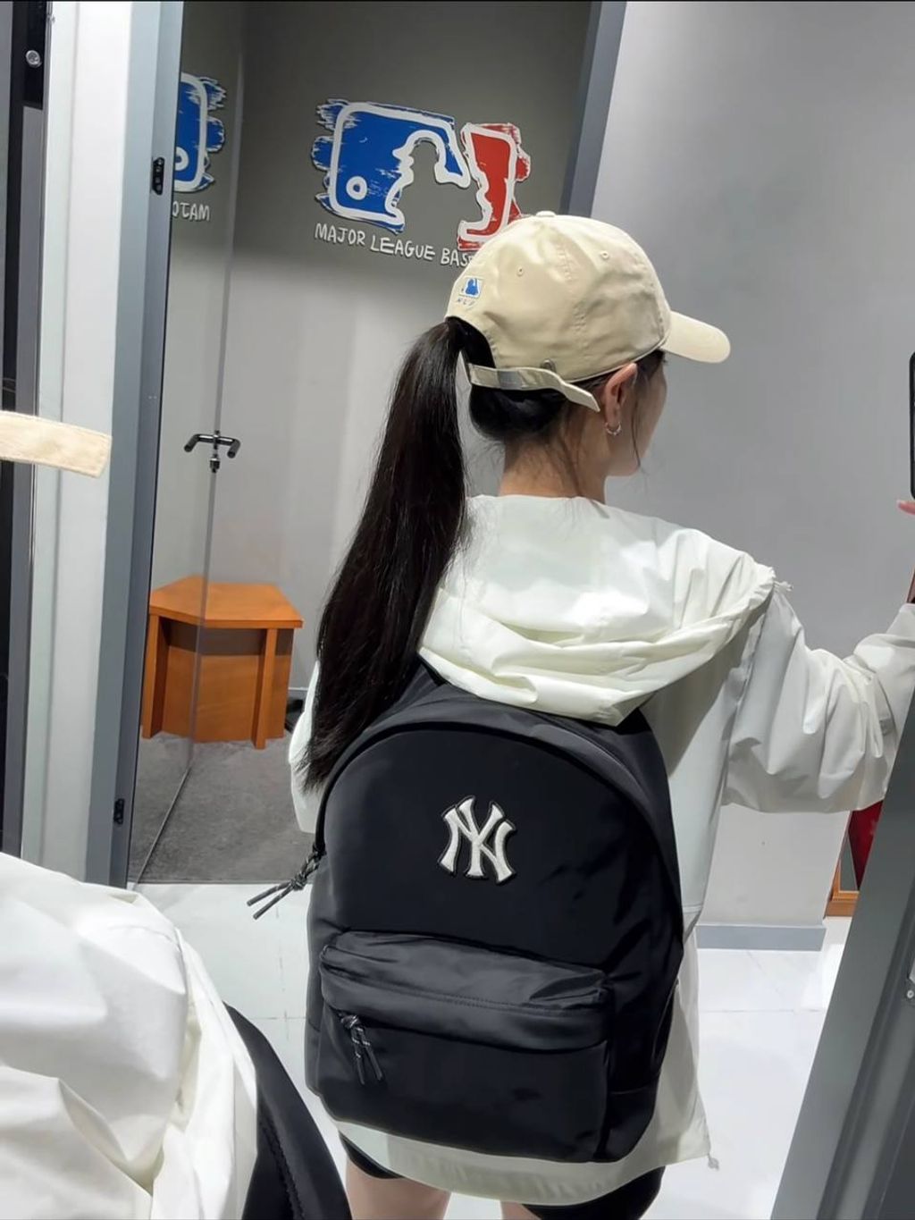 d97fa9b1-a8a9-4636-a982-7a98d5150ced