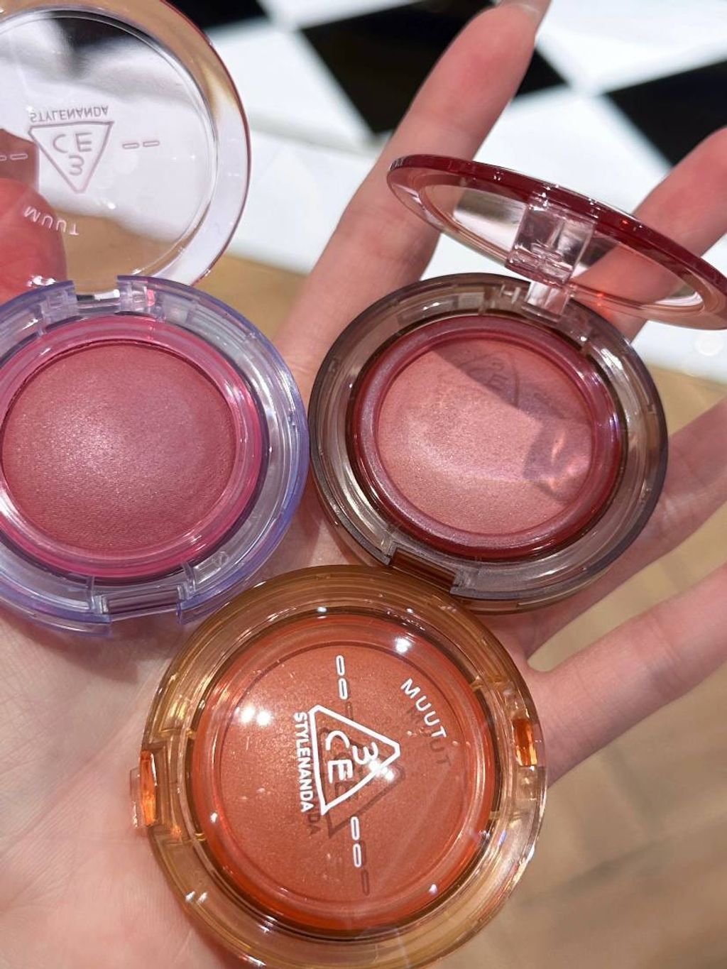 431b1425-16bd-4f5f-a3c3-7857a49cb4e2