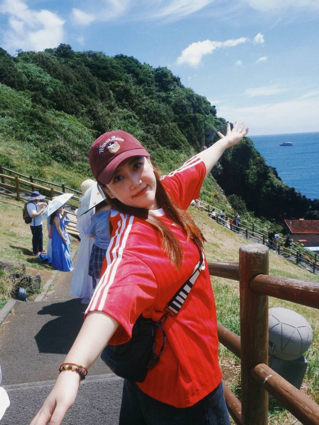 a2358dbd-7f44-4dd6-8166-98b08ad047ec