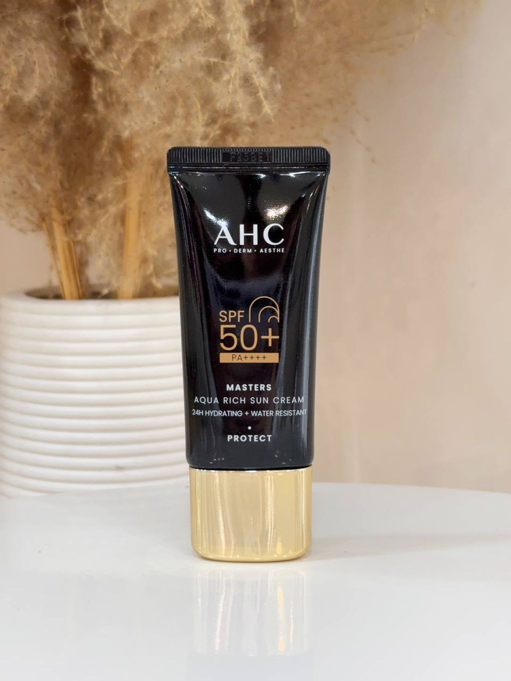 1272827e-e2cc-4069-8acb-aeb8403607b7