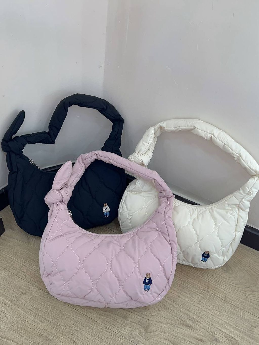 e9e3ebb6-f437-4031-ae27-77f41c274369