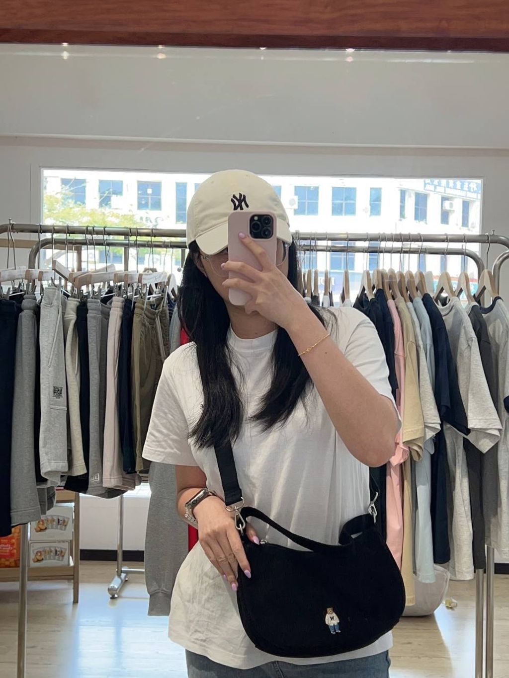 b69a20e7-accf-497f-b456-f2dcbab4448c