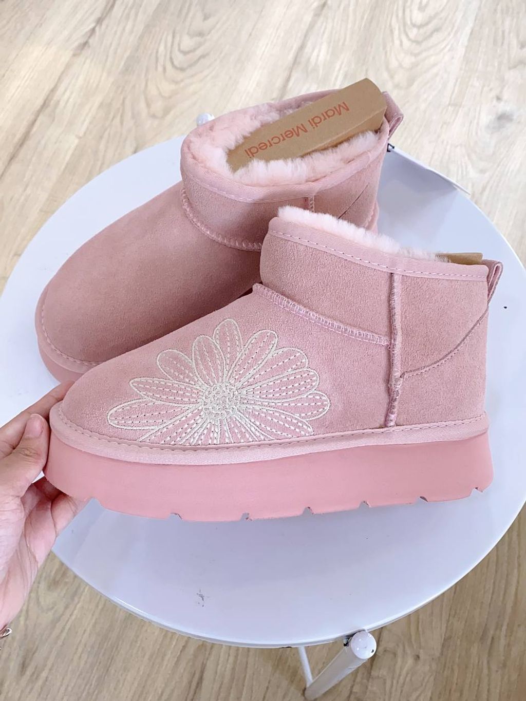 d70d0687-3771-4df0-bd87-6c0b1594a494