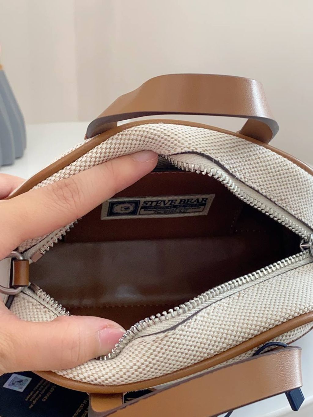 e76a1dc6-e5d5-4bcb-aedc-e64ba07d782c