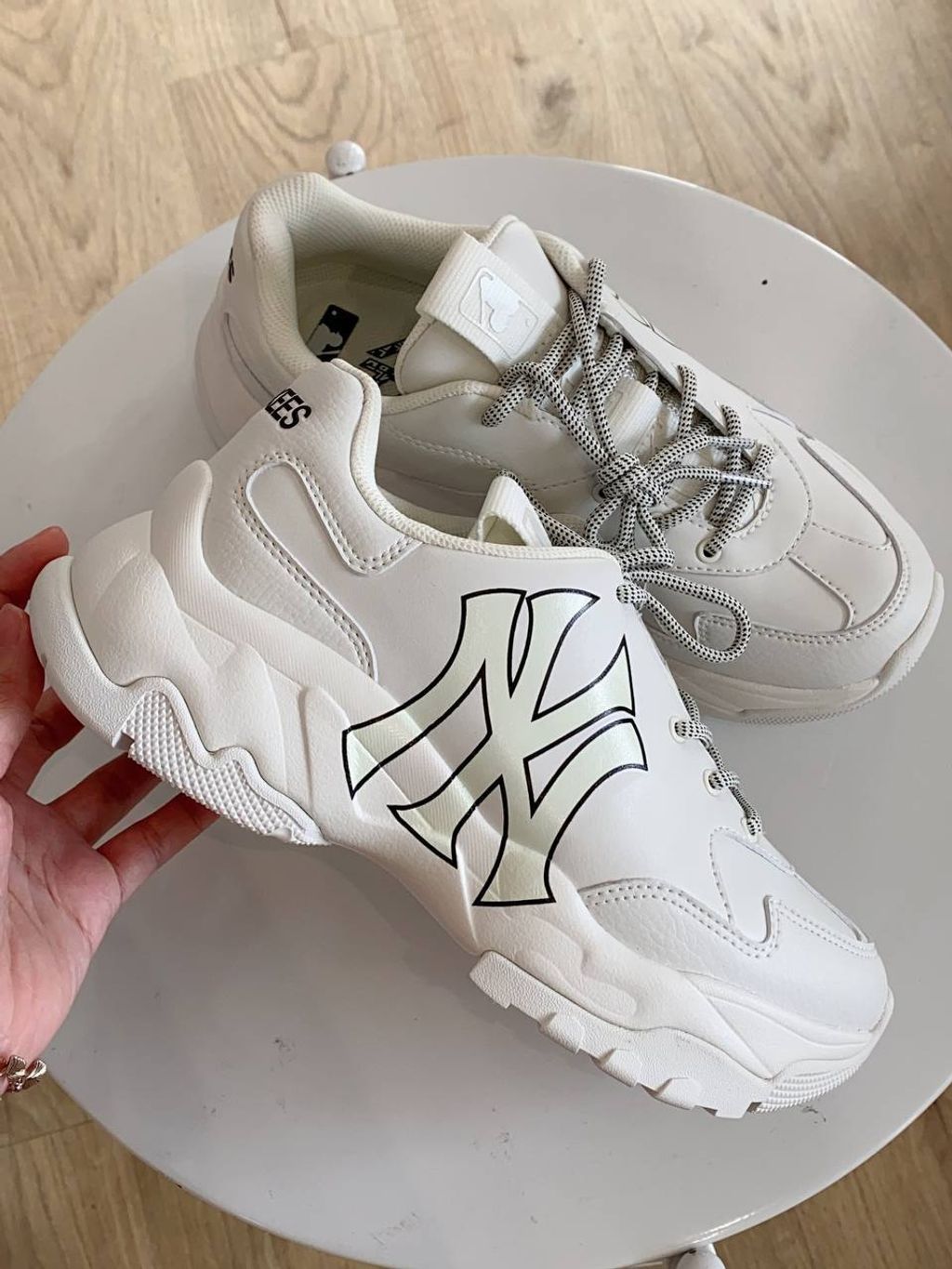 10b082d8-128a-4b41-b51c-80bf8d37d246