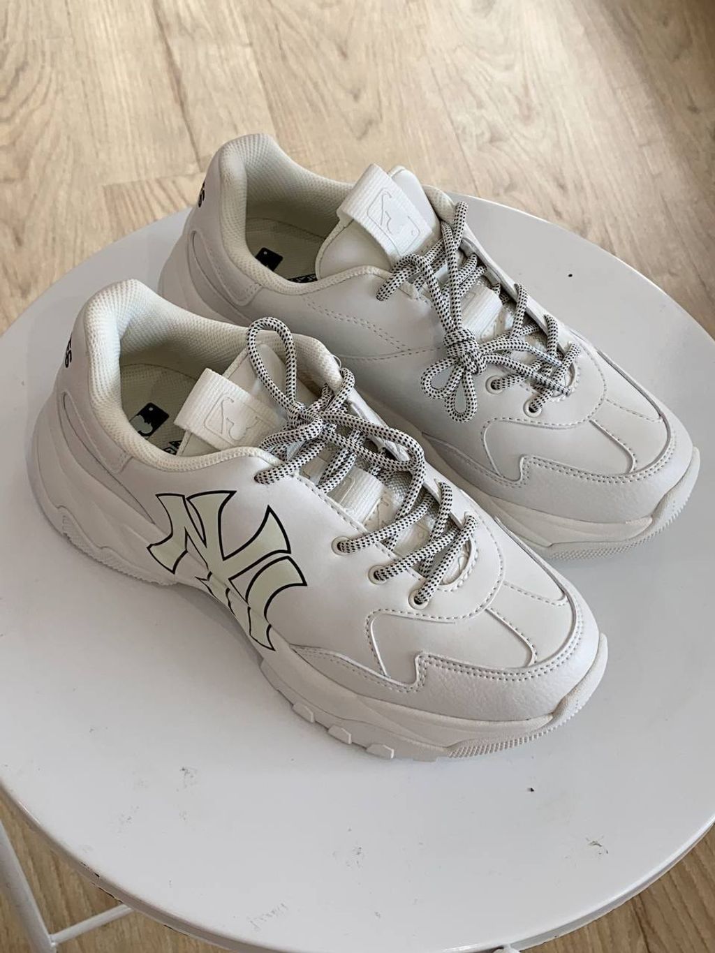 33ffef35-a9c2-4da0-a19a-04078e238cce