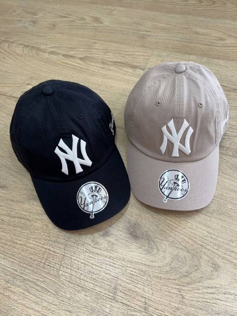 22d3e735-c61d-4f35-a366-656f4a8ce8c7