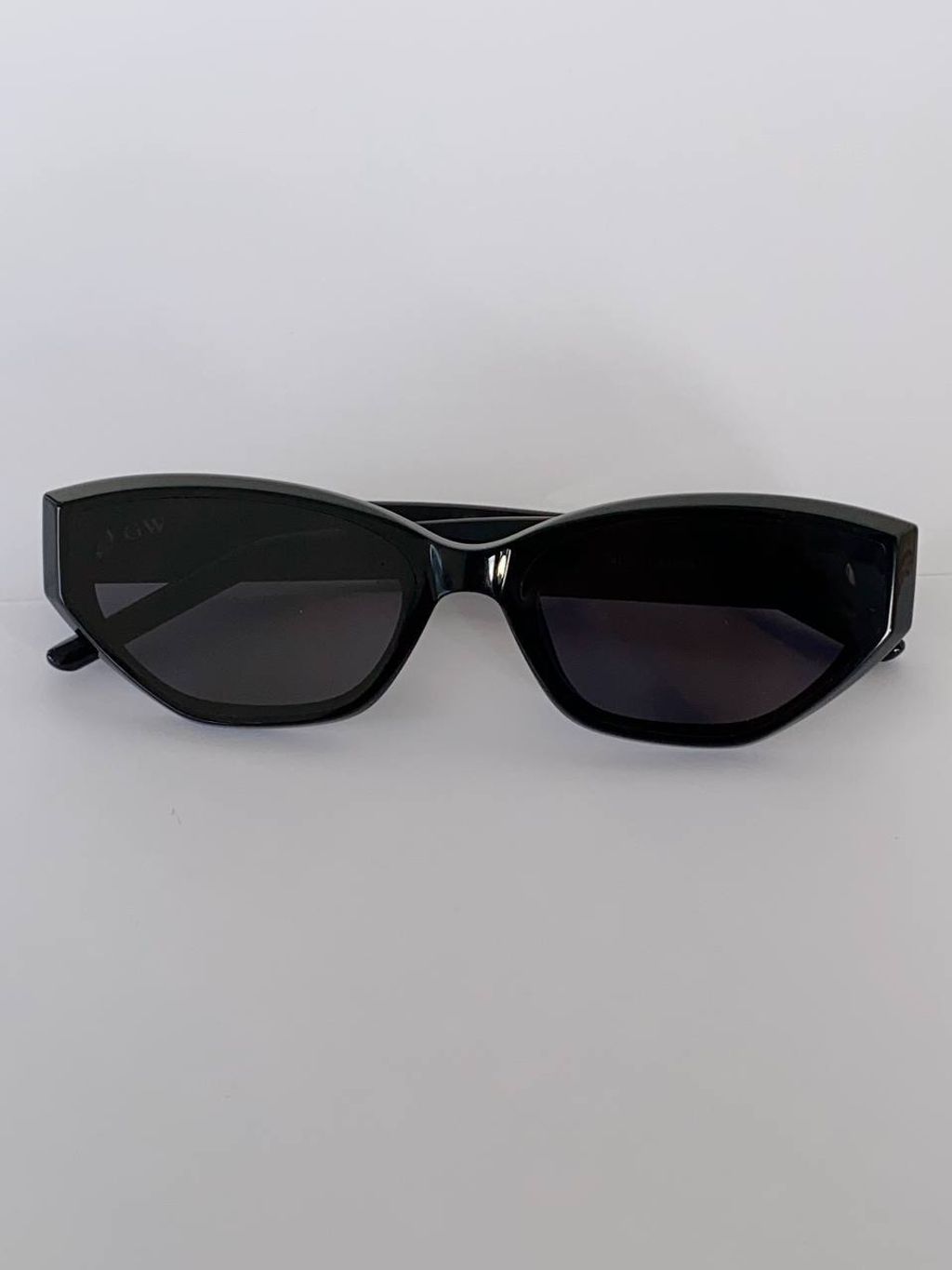 aee9066f-fe19-41cf-8550-193d690a025a